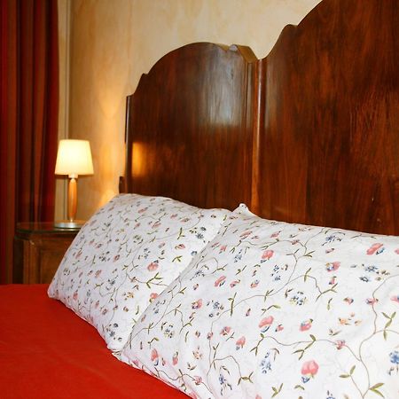Gasthaus Agriturismo Corte Ponte Dei Tedeschi Ostiglia Zimmer foto